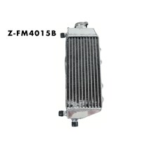 chladič pravý sa hodí pre YZ 250 02 -